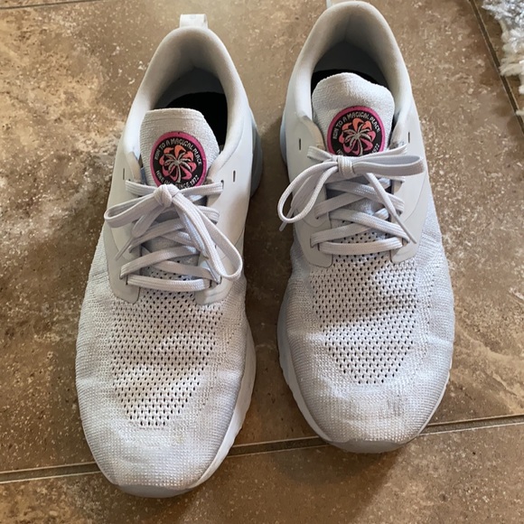 Nike odyssey react - Picture 2 of 4